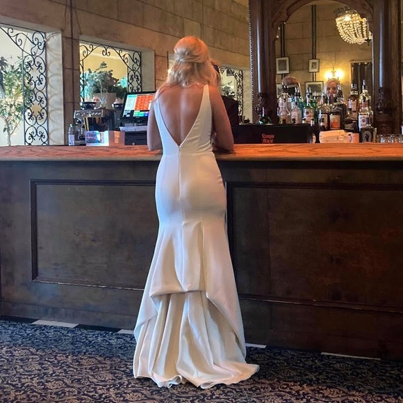 Sarah Seven Belmont Wedding Dress - Picture 9 of 9